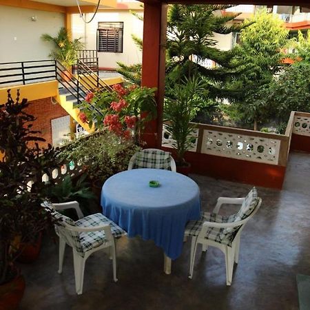 New Tourist Guest House โพคารา ภายนอก รูปภาพ