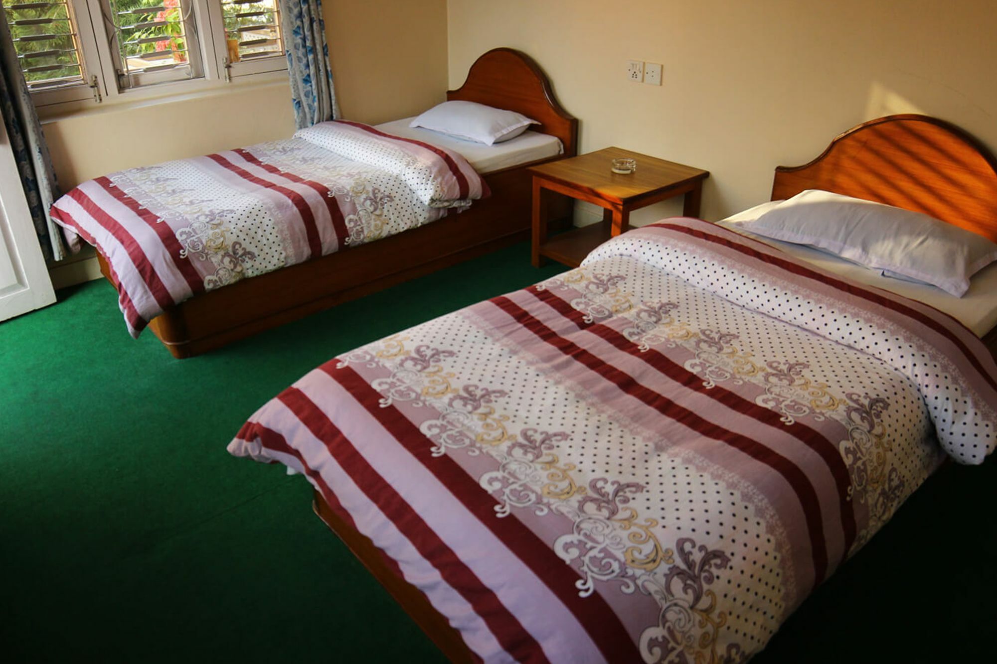 New Tourist Guest House โพคารา ภายนอก รูปภาพ